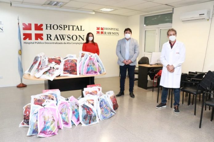 regalos en el Hospital Rawson