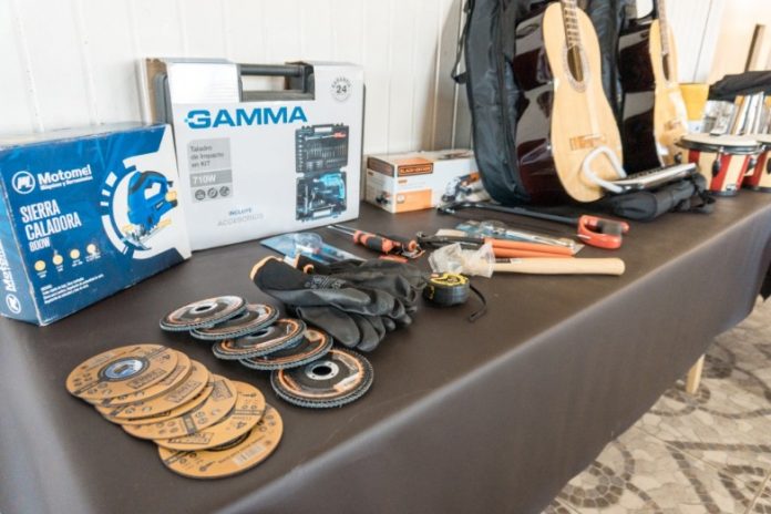 85f4f6542ef1f3d1377429f5744eb9f6_L