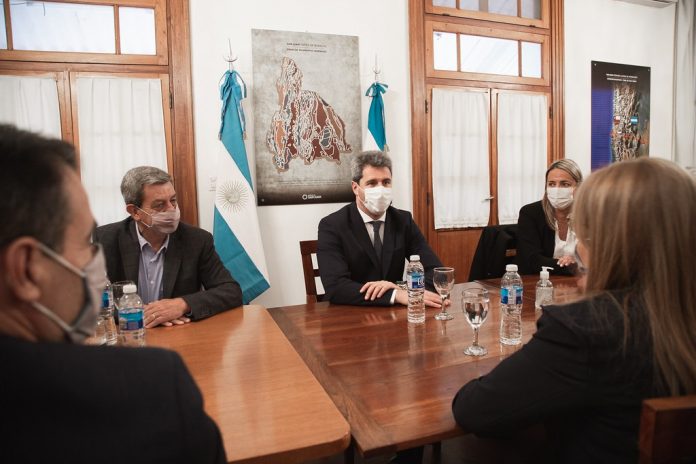 uñac