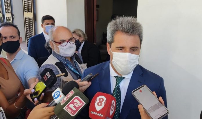 gobernador SERGIO UÑAC