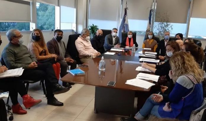 mesa docentes gremios autoconvocados