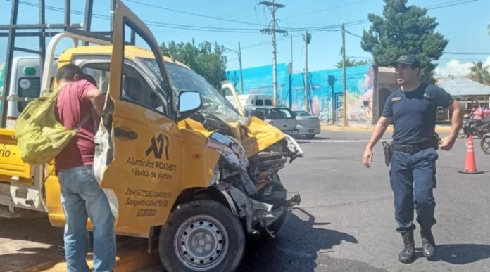 accidente camion utilitario
