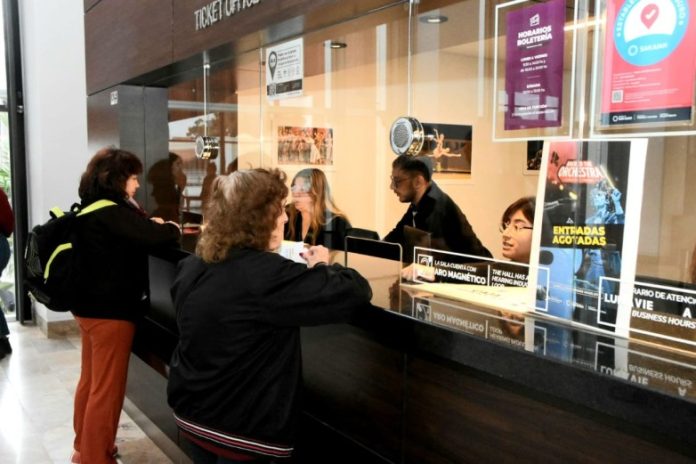 824057930ee78093d7a81c3361002489_L