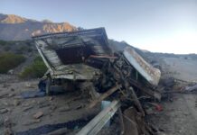 Tragedia en Calingasta: murió un camionero tras un vuelco y un joven lucha por su vida