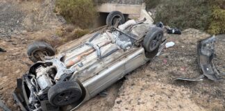Perdió el control, cayó por un desnivel y volcó cerca de un puente en Iglesia