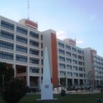 Paro docente en la UNSJ: tres días sin clases desde este miércoles Edificio del Centro Cívico de la provincia de San Juan, sede de la Legislatura provincial