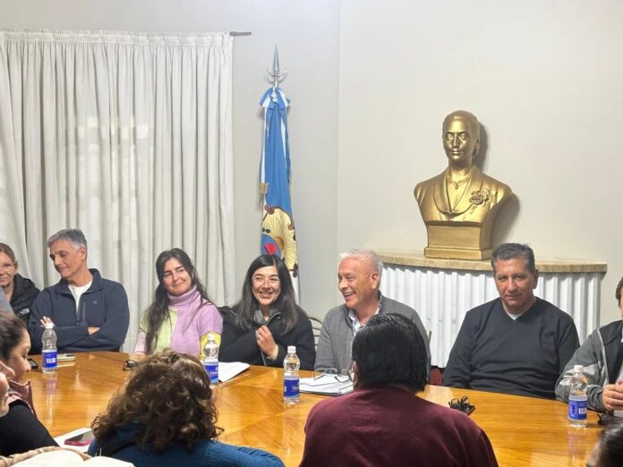 1-pj-san-juan-archivo Dirigentes del PJ sanjuanino en una reunión en la sede partidaria, mayo de 2025.