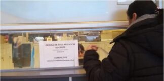 Docentes: Educación sacaría el examen toxicológico de la cartilla médica para titularizar, según fuentes oficiales, y el trámite bajaría unos $30.000